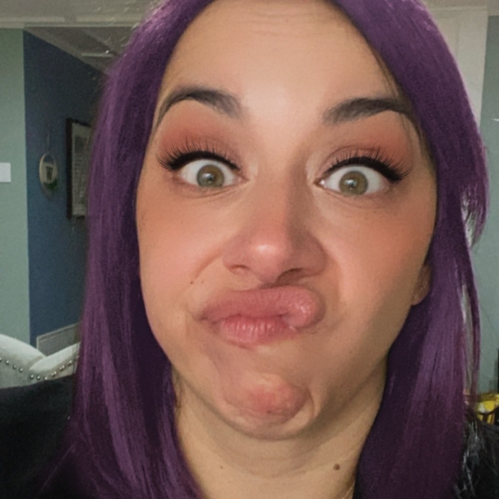 Meet your Posher, Stacy